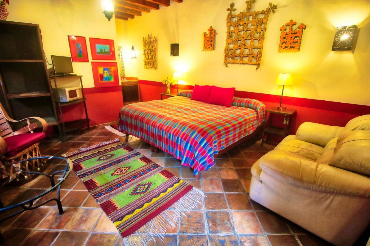 Hotel Casa Encantada Pátzcuaro Buitenkant foto