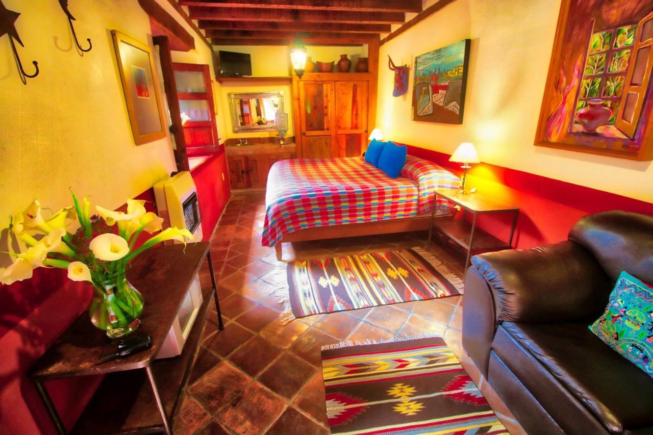 Hotel Casa Encantada Pátzcuaro Buitenkant foto