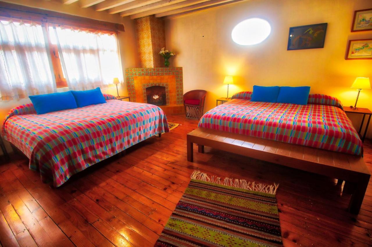 Hotel Casa Encantada Pátzcuaro Buitenkant foto