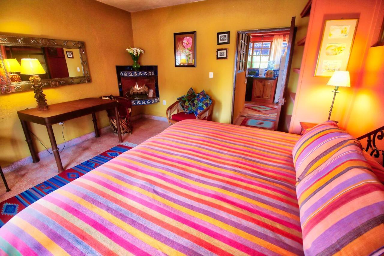Hotel Casa Encantada Pátzcuaro Buitenkant foto